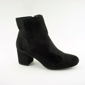ZIGIny Nanon Heel Booties Black